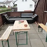 Work And 2 4 Betten Badezimmer Kueche Und Balkon
