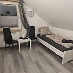 Work And 2 4 Betten Badezimmer Kueche Und Balkon