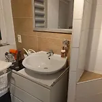 Work And 2 4 Betten Badezimmer Kueche Und Balkon Apartman