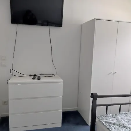 Apartmán Work And 2 4 Betten Badezimmer Kueche Und Balkon