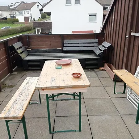 Work And 2 4 Betten Badezimmer Kueche Und Balkon
