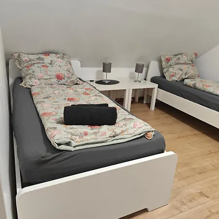 Work And 2 4 Betten Badezimmer Kueche Und Balkon Apartmán Attendorn
