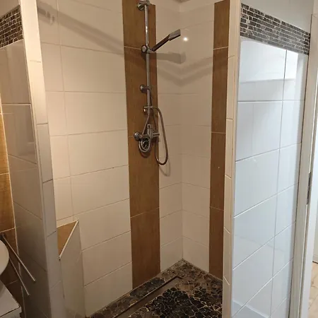Apartmán Work And 2 4 Betten Badezimmer Kueche Und Balkon *