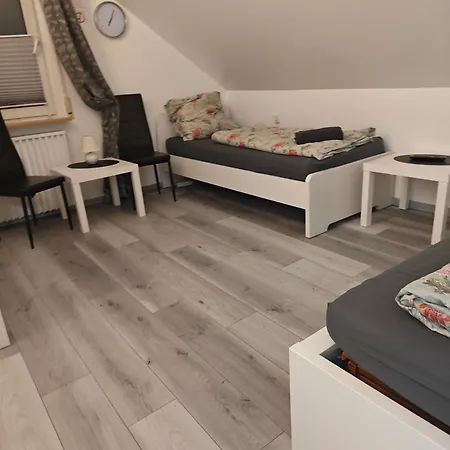 Work And 2 4 Betten Badezimmer Kueche Und Balkon Apartmán Attendorn