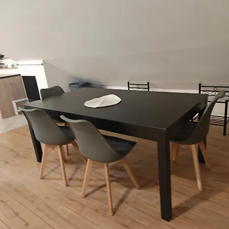 Apartmán Work And 2 4 Betten Badezimmer Kueche Und Balkon *
