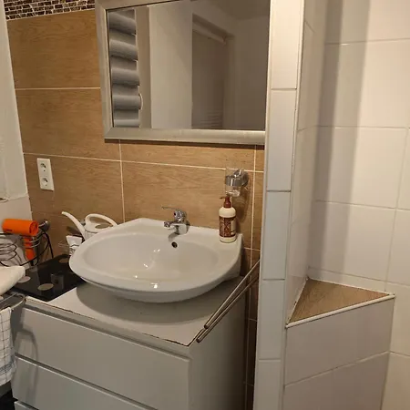 Work And 2 4 Betten Badezimmer Kueche Und Balkon Attendorn