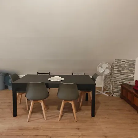 Work And 2 4 Betten Badezimmer Kueche Und Balkon Apartmán