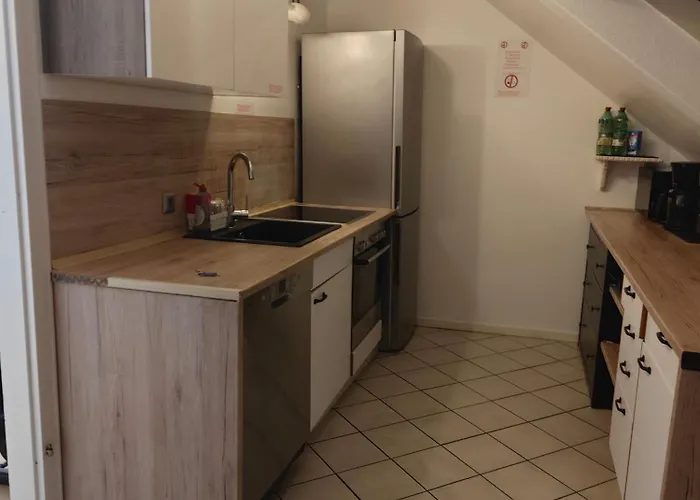 Apartment Work&stay 2 4 Betten Badezimmer Küche Und Balkon