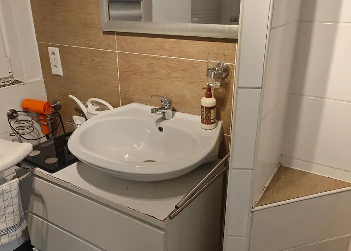 Apartment Work&stay 2 4 Betten Badezimmer Küche Und Balkon Attendorn